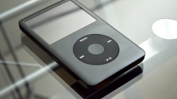 كيف أنشأت الحكومة الأمريكية جهاز iPod عالي السرية تحت أنظار ستيف جوبز