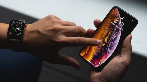 قريبًا إضافة مستشعر يضم UV من أجل تعقيم الآي-فون وساعة أبل!