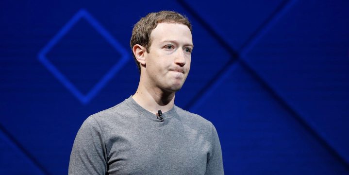 لماذا أعلنت فيسبوك الحرب على أبل ؟