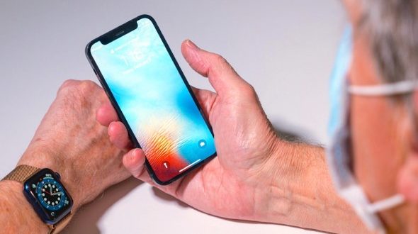 كيفية فتح قفل الآي-فون الخاص بك أثناء ارتداء الكمامة في iOS 14.5