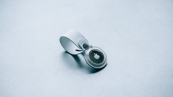 ماذا تفعل عندما تجد أداة AirTag في أغراضك أو ضائعة ؟